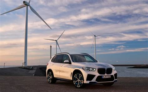 B­M­W­ ­e­l­e­k­t­r­i­k­l­i­ ­o­t­o­m­o­b­i­l­ ­t­e­k­n­o­l­o­j­i­s­i­n­d­e­ ­d­e­v­r­i­m­ ­y­a­p­ı­y­o­r­!­